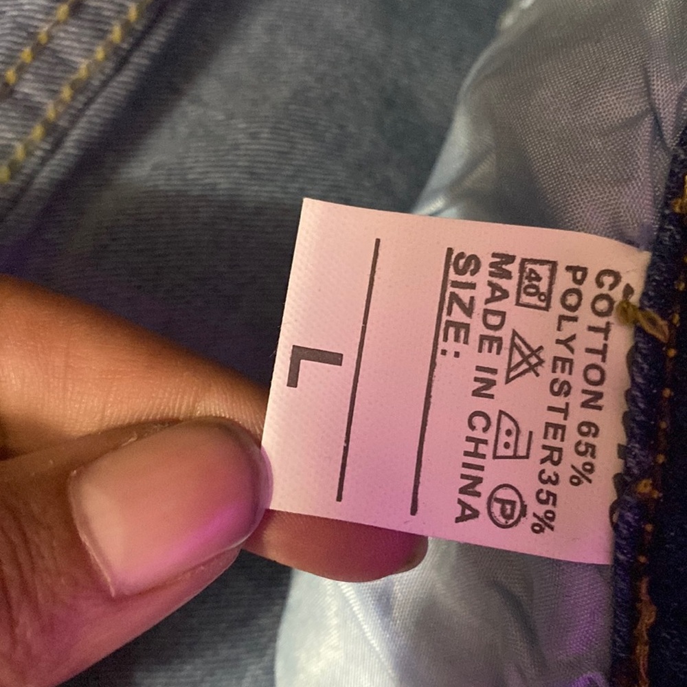 Jeans - Picture 2 of 4